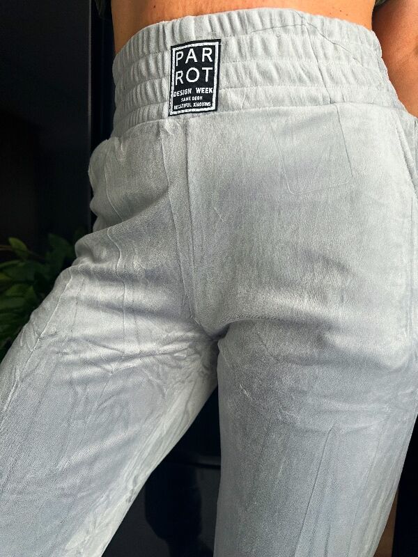 Welurowe elastyczne spodnie z gumką w pasie N665 szary