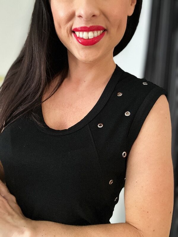 Prążkowany top bluzka z podwójnymi dżetami N707 czarny