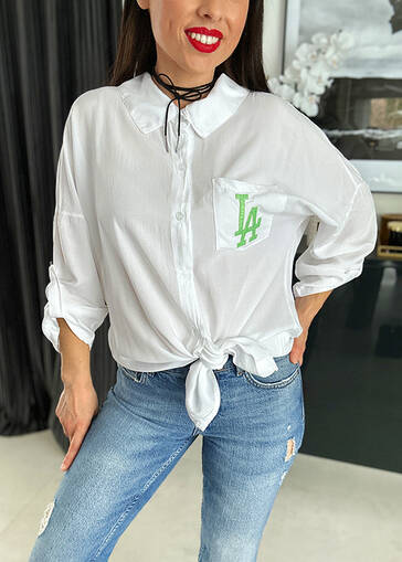 Lekka koszula LA z wiązaniem WF419b biała z zielonym napisem
