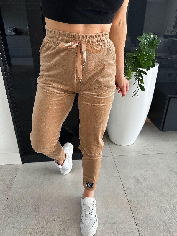 Spodnie welurowe COCO N721 beżowy